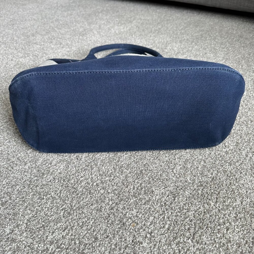 Vineyard Vines Cashmere Argyle Tote Bag - Picture 7 of 13